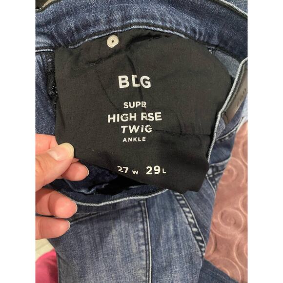 BDG Super High Rise Twig Blue Jeans Size 27 - Picture 8 of 11